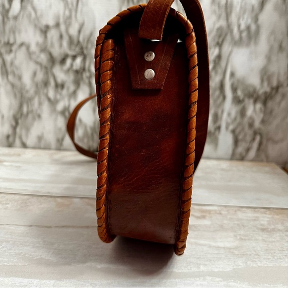 Hand Tooled Brown Leather Saddle Bag Crossbody Retro Boho Craftcore Cottagecore - Picture 12 of 15